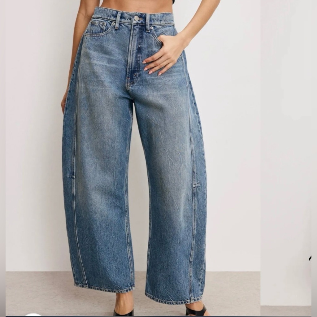 Good American Good Extreme Barrel Jeans Nwt
